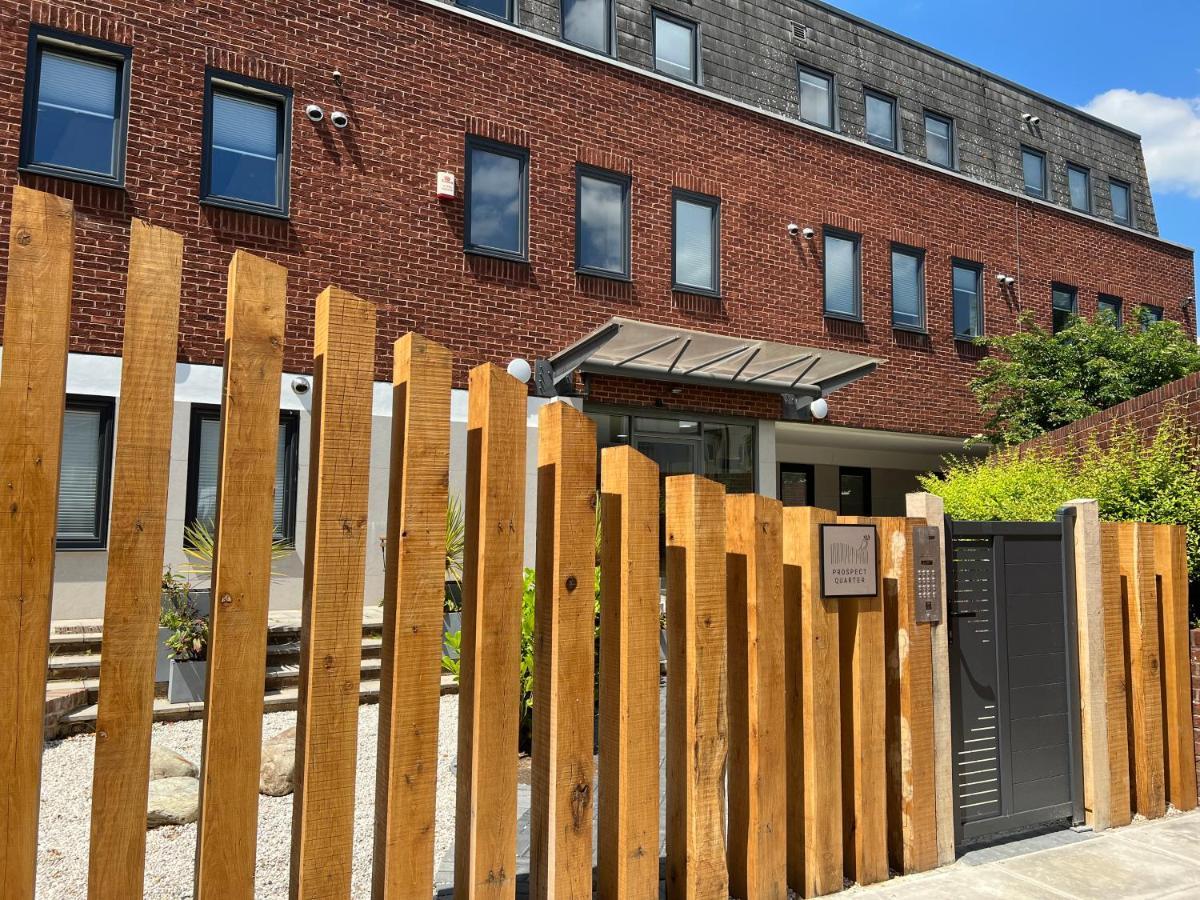 Prospect Quarter Apartments In Old Town Swindon Exterior photo